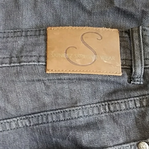 SKINEEZ JEANS NWOT Women's 16 - Picture 4 of 5